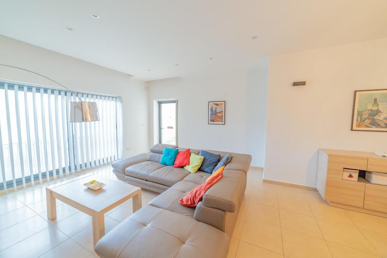 Luxury Seaview & Pool-Hosted By Sweetstay Mellieha Exterior photo