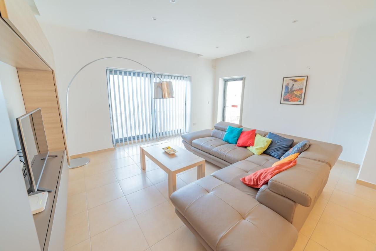 Luxury Seaview & Pool-Hosted By Sweetstay Mellieha Exterior photo